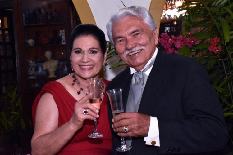 João Batista Costa de Holanda e Mirian Elizabeth Albuquerque de Holanda(Foto: Arquivo Pessoal)