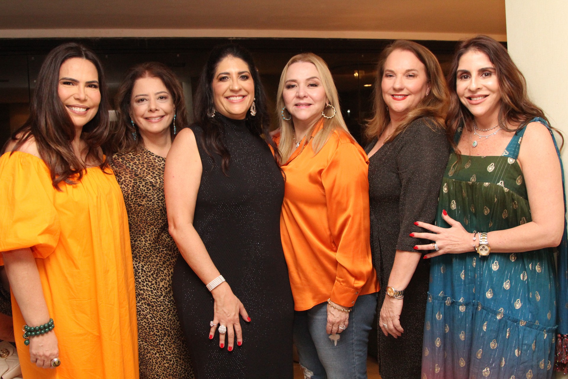 (Foto: Frisson/ Divulgação)2.Andrea Rios, Claudia Gradvohl, Elisa Oliveira, Sandra Fujita, Luiziane Cavalcante e Cristiane Faria