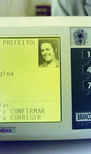Naquela época, eu ainda me chamava Coletor Eletrônico de Votos (CEV). 