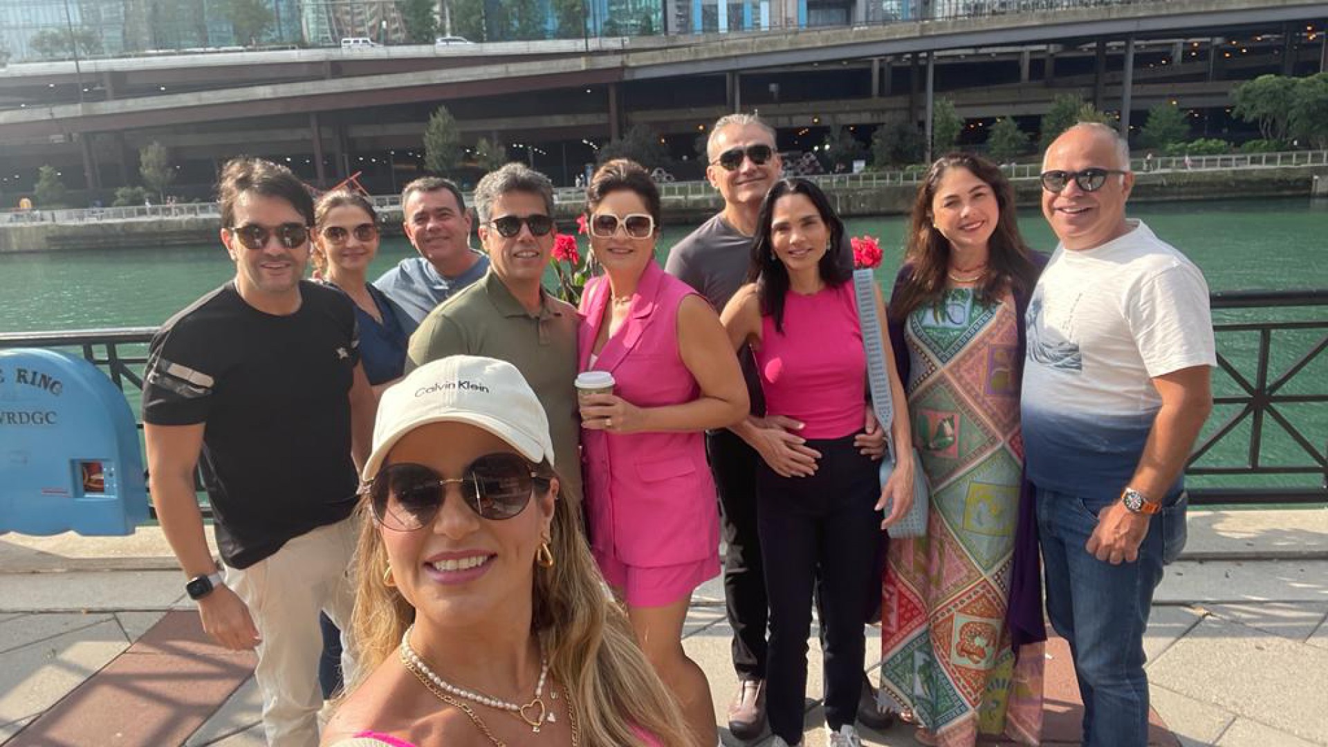Josmário Cordeiro e amigos: aniversário em Chicago(Foto: Arquivo Pessoal)