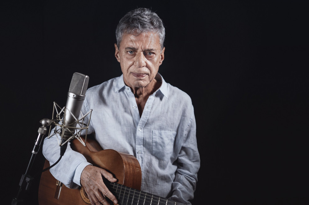 Chico Buarque foi um dos principais expoentes da música brasileira em contestação contra a ditadura militar(Foto: Francisco Proner/Divulgação)