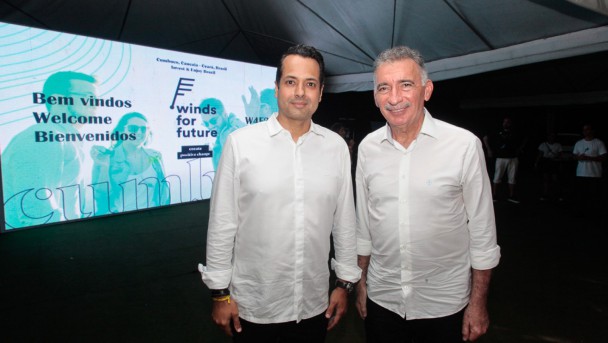 Victor Valim e Artur Bruno: selo reconhece gestão ambiental no Cumbuco(Foto: divulgação)