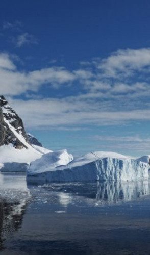 <i>Ártico</i> | Já o segundo está no Polo Norte. Como o ar é frio para gerar umidade, boa parte do continente gelado é deserto.