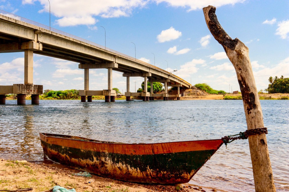 Rio São Francisco na margem da cidade baiana de Abaré (Foto: @Avelino)