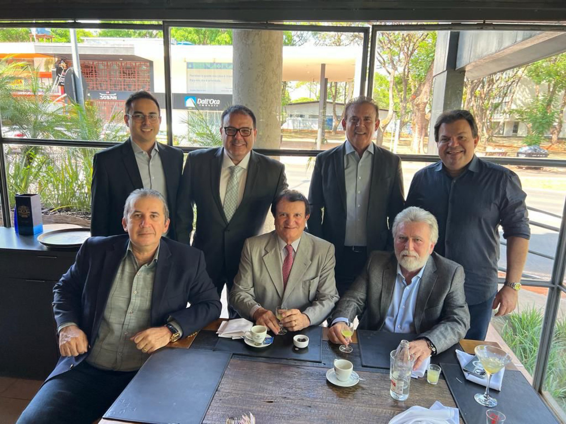 (Foto: Arquivo Pessoal)Paulo Régis Botelho, Estênio Campelo e Cruz Macedo (sentados); Raul Filho, Marcelo Feitosa, Fernando Ferrer e Raul Sabóia (de pé)