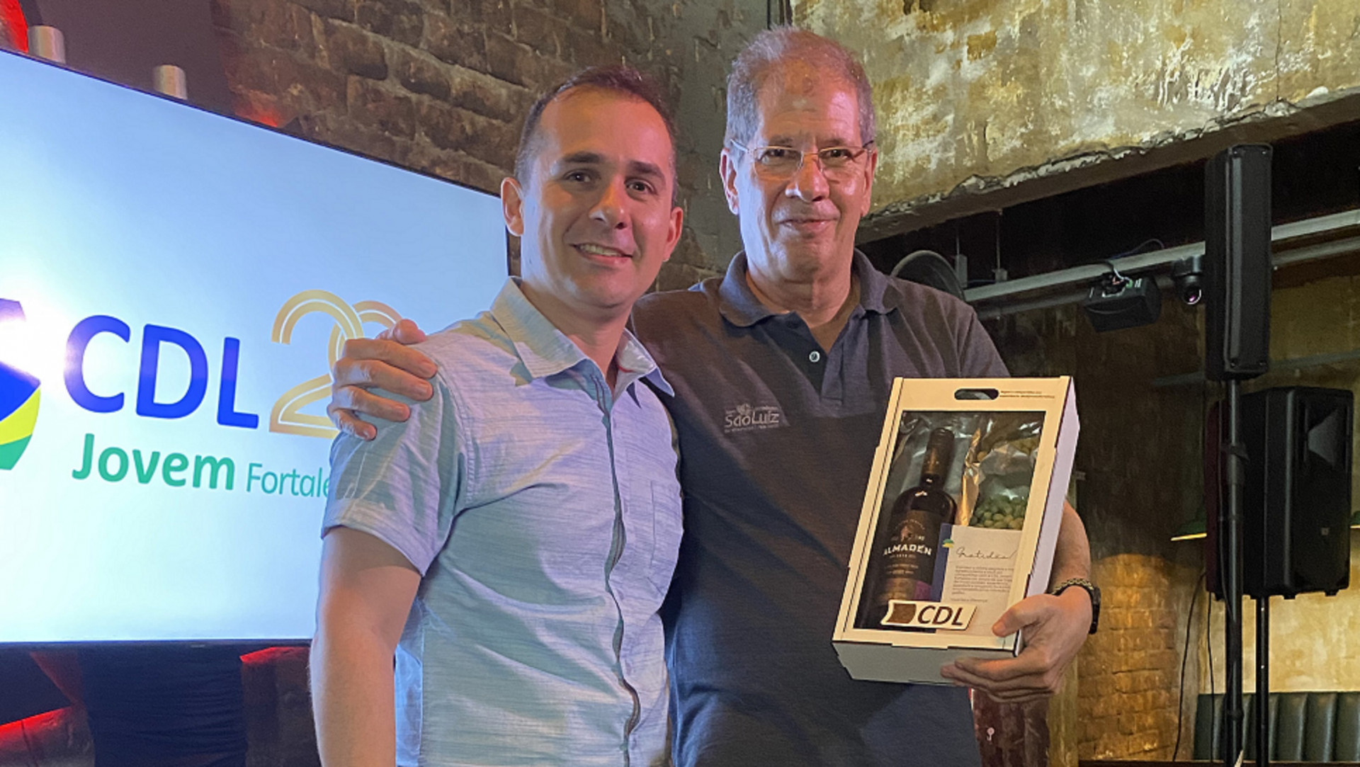 Roberto Júnior, presidente da CDL Jovem, e Severino Ramalho Neto(Foto: Divulgação)