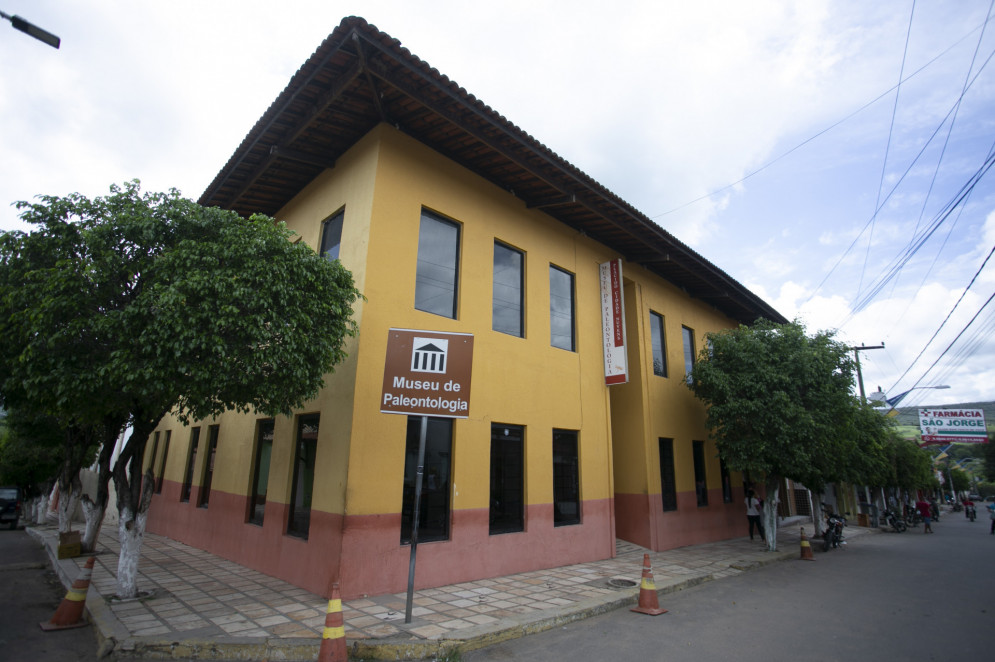 O Museu de Paleontologia Plácido Cidade Nuvens está localizado no município de Santana do Cariri (CE).(Foto: AURELIO ALVES)