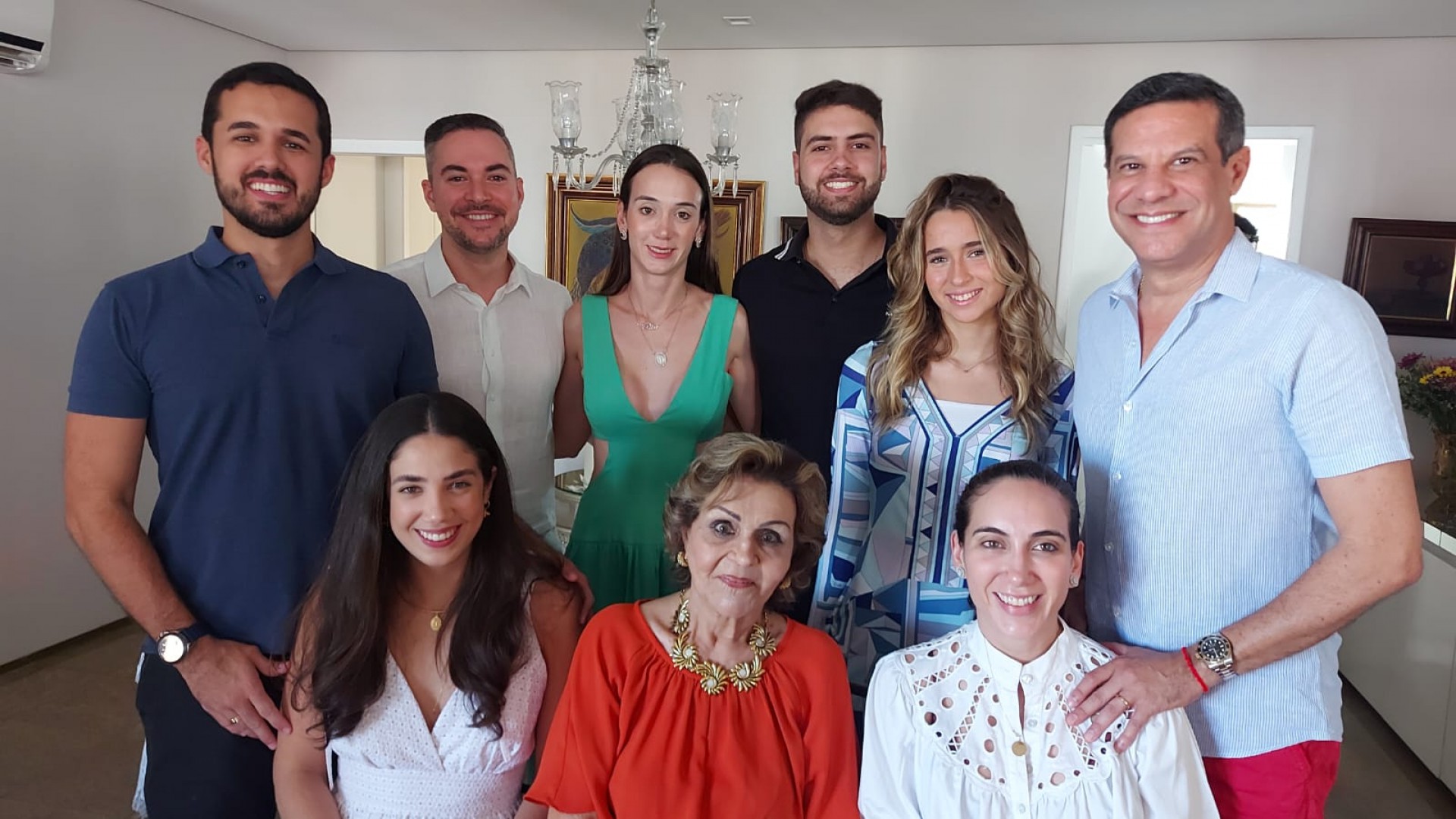 (Foto: Arquivo Pessoal)John Marcio, Beatriz, Eduardo, Anselmo, Maria Clara, Victoria, Tereza e Sofia