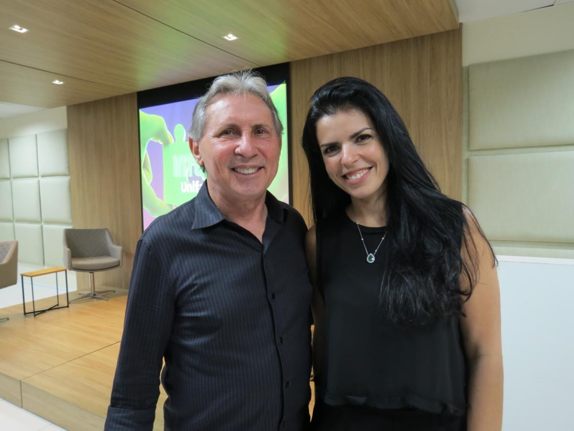 Vilmar Ferreira e Aline: homenagens na CasaCor (Foto: divulgação )