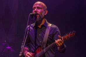 Neto de Luiz Gonzaga, o cantor e compositor Daniel Gonzaga foi homenageado em 2018 com o Troféu Gonzagão pela sua contribuição com a cultura regional