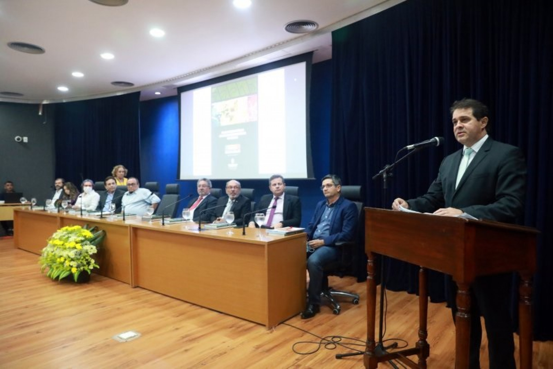 ￼PLANO Estratégico Saneamento e Move Ceará foram apresentados na AL-CE (Foto: Marcos Moura/Divulgação Alece )