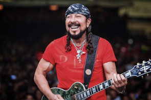 Bell Marques chega a Fortaleza para Flores Sunset 