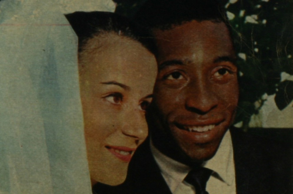 Na foto: Pelé durante o primeiro casamento, com Rosemeri.(Foto: Foto: Divulgação)