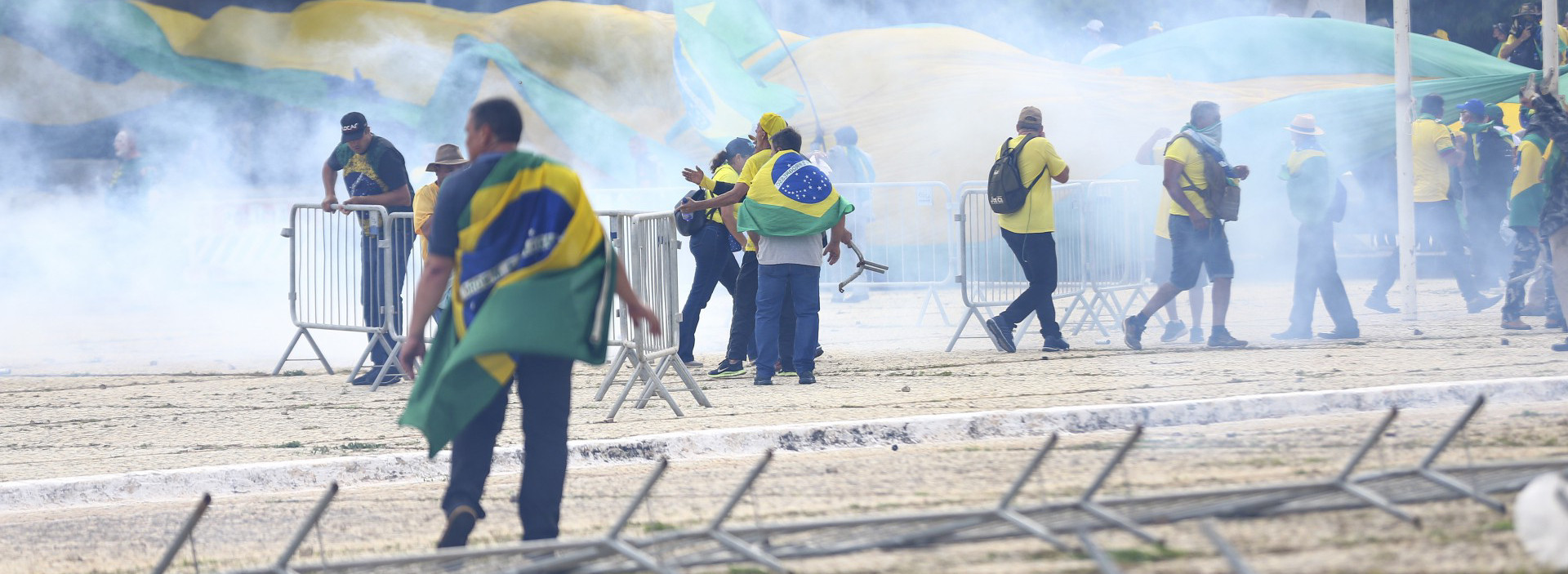 ￼Manifestantes invadem Congresso, STF e Palácio do Planalto (Foto: Marcelo Camargo/Agência Brasil)