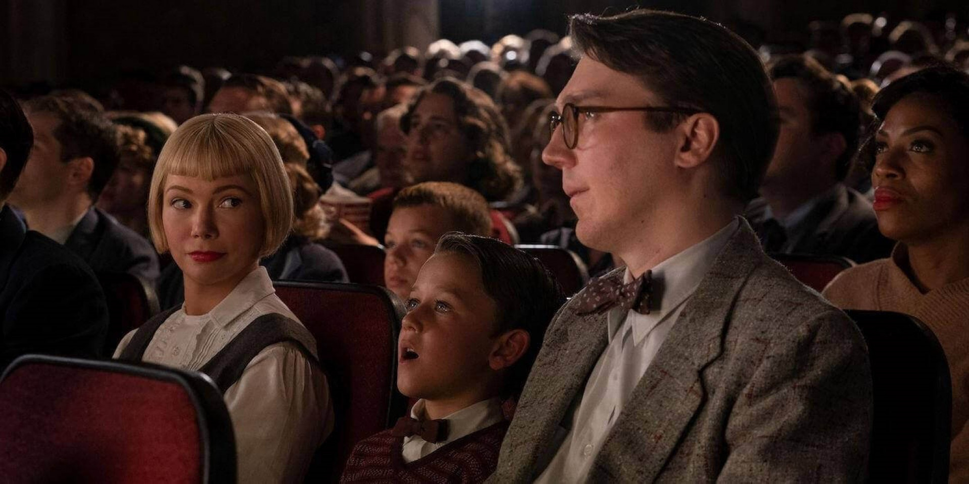 Michelle Williams e Paul Dano interpretam Mitzi e Burt em 