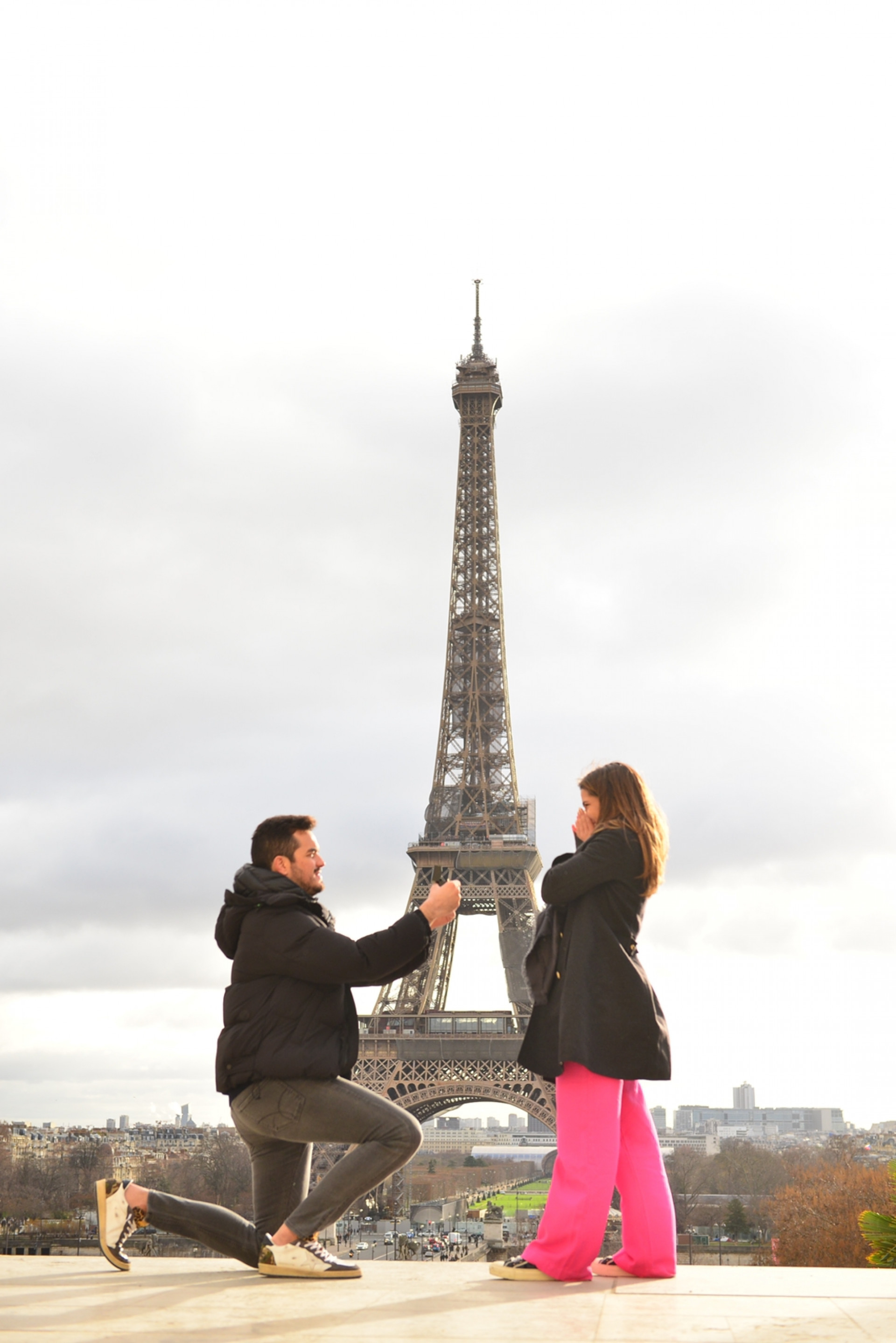 Wesley Aguiar e Victoria Macêdo: noivado em Paris(Foto: Arquivo Pessoal)