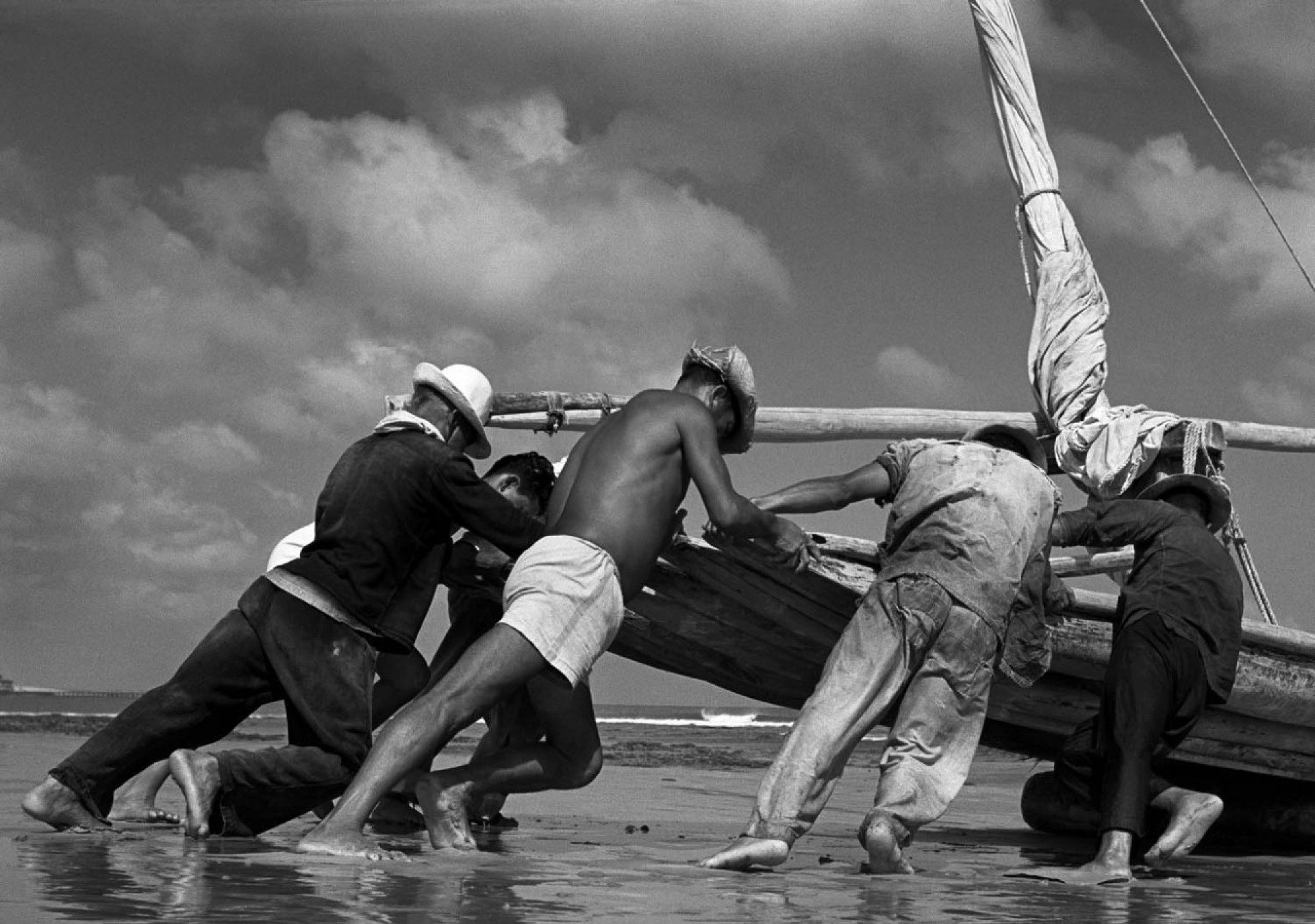 As jangadas e os pescadores sempre ocuparam a produção de Chico Albuquerque (Foto: Divulgação)