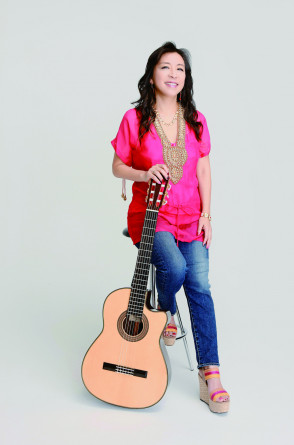 Cantora nipobrasileira Lisa Ono tem trajetória marcada pela bossa nova