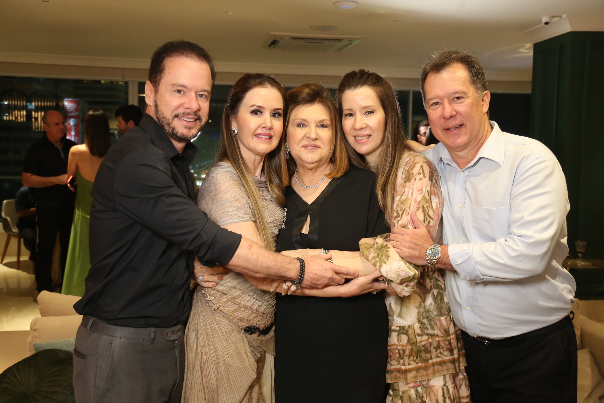 (Foto: João Filho Tavares/O POVO)Lisandro, Liana, Rejane, Lara e Carlos Fujita