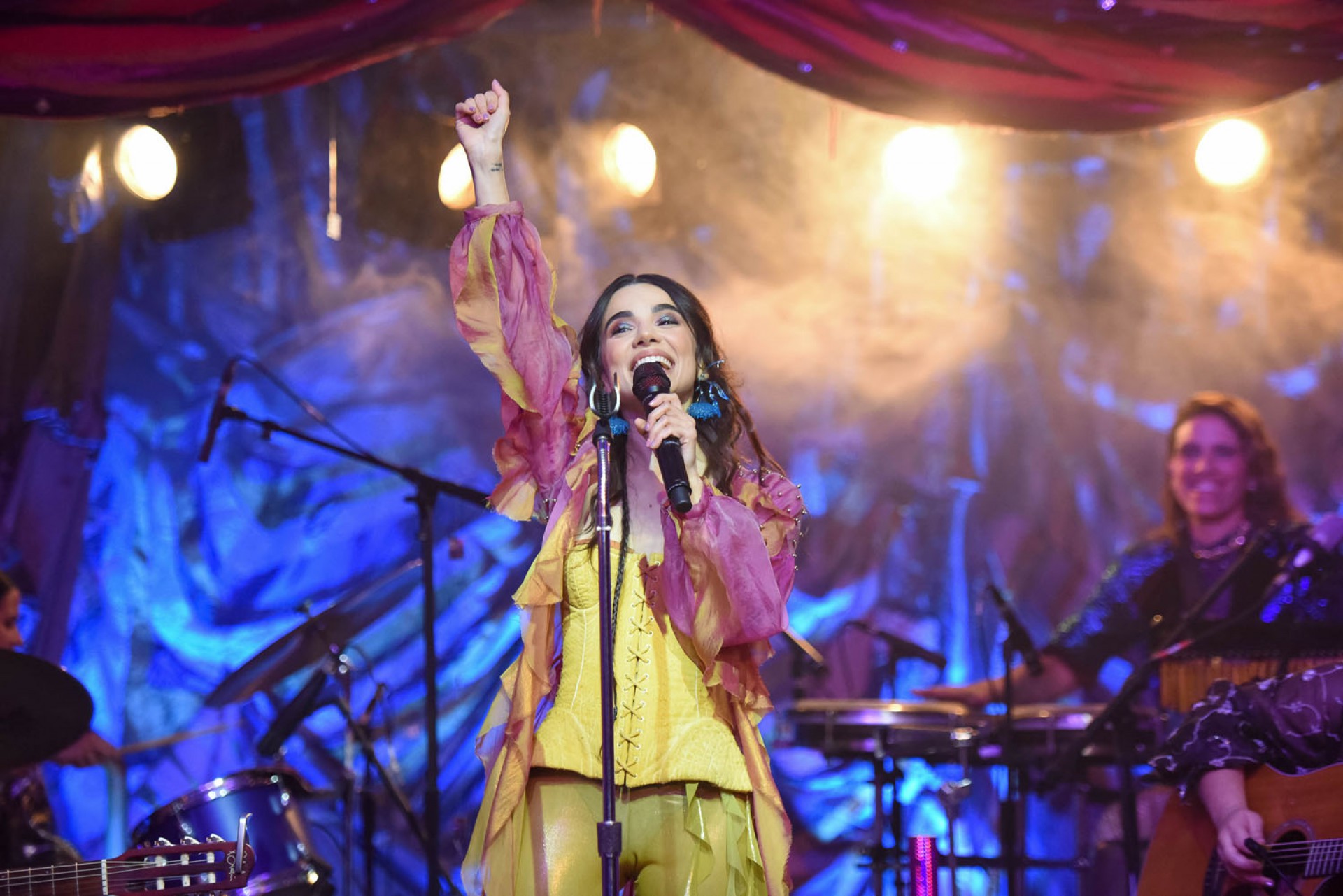 Manu Gavassi celebra Rita Lee em disco da série 'Acústico MTV' (Foto: Cleiby Trevisan/Divulgação)