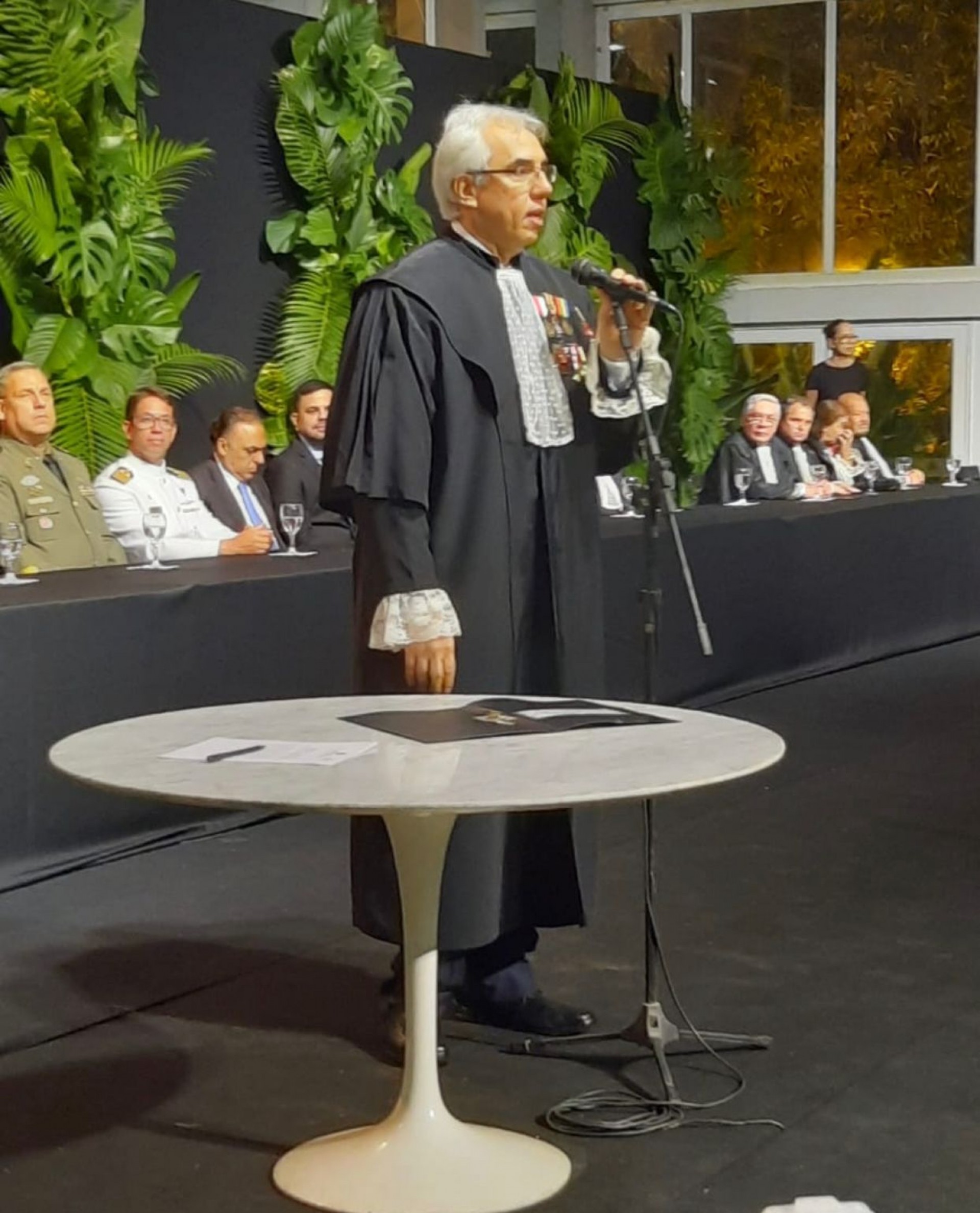 (Foto: Arquivo Pessoal)Momento do Juramento do vice-presidente Sérgio Torres Teixeira