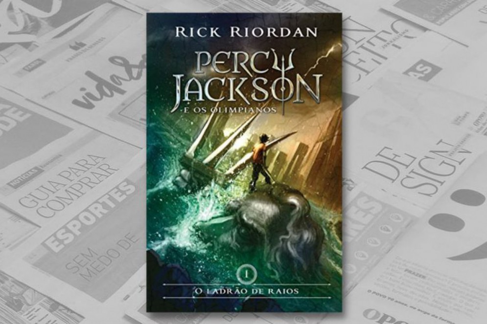 Capa do livro Percy Jackson e o Ladrão de Raios.