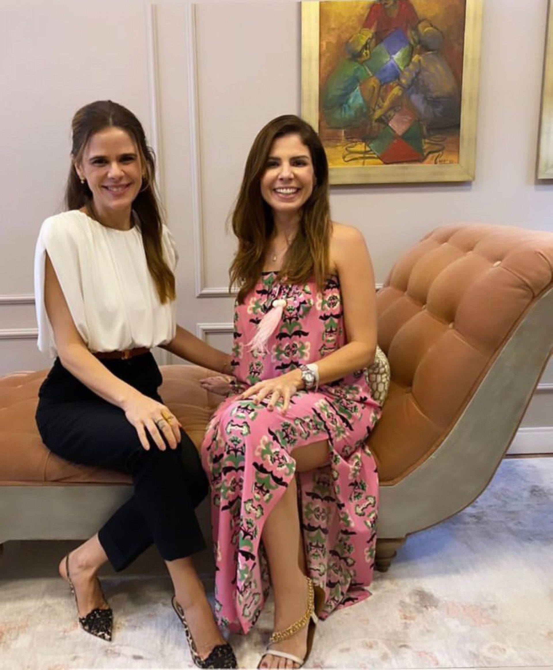 Niedja Bezerra e Carol Bezerra, cunhadas e atuação na saúde(Foto: Arquivo Pessoal)