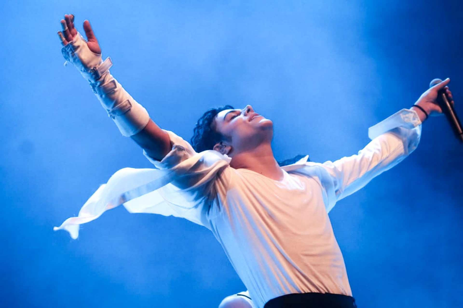 Turnê "Tributo ao Rei do Pop" chega em Fortaleza para três shows com ingressos esgotados; apresentação relembra e celebra a vida e arte de Michael Jackson (Foto: Divulgação)