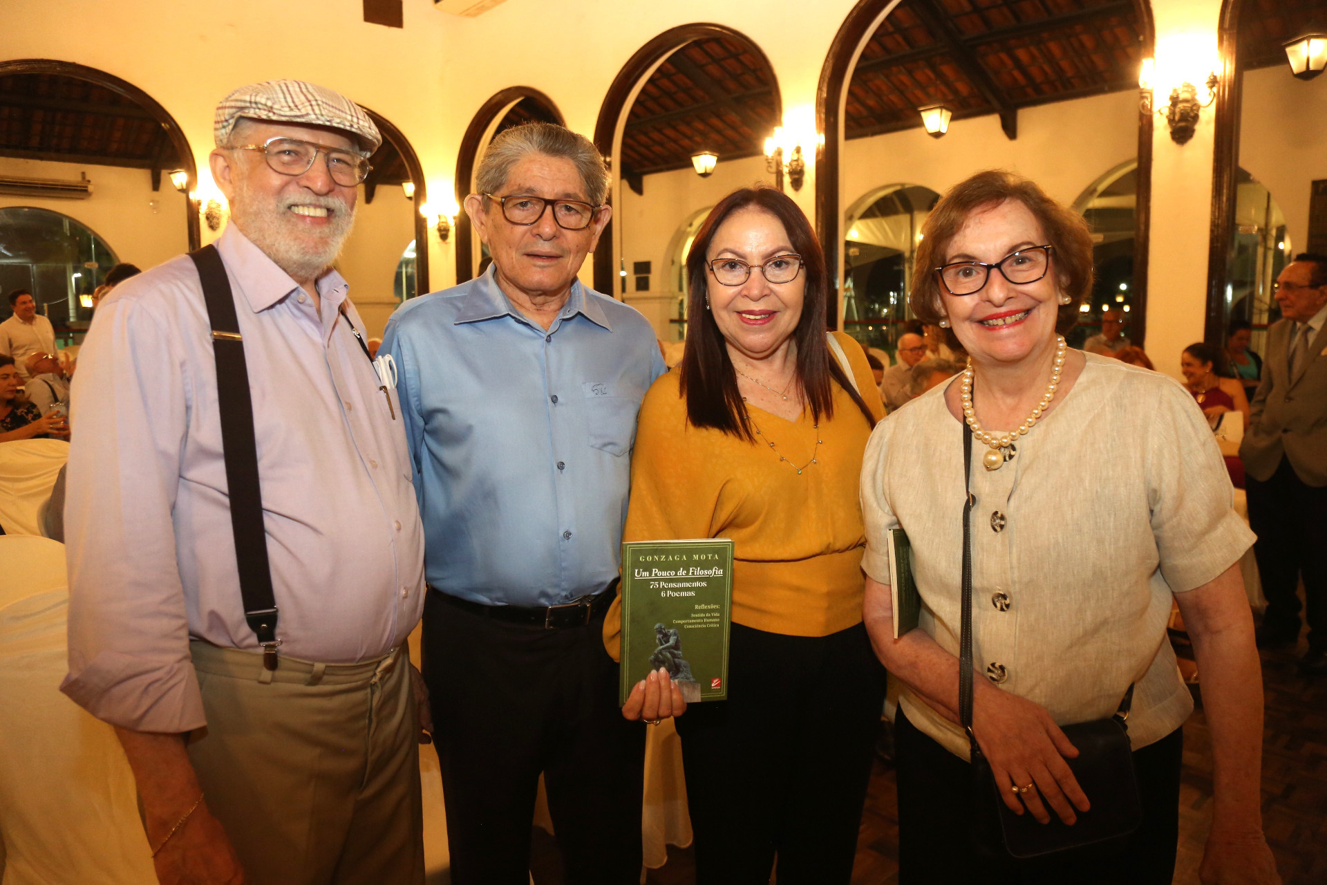 Vladimir Spinelli, Batista de Lima, Fátima Lemos e Regina Fiúza (Foto: João Filho Tavares/O POVO )