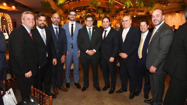 Leonardo Vasconcelos, Cássio Pacheco, Ricardo Wagner, André Xerez, Leonardo Carvalho, Tiago Asfor, Hélio Parente, Andrei Aguiar, Waldir Xavier.(Foto: arquivo pessoal )
