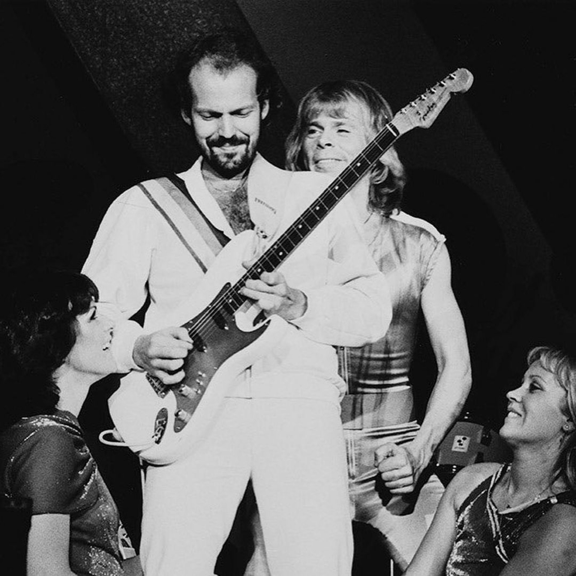 O guitarrista Lasse Wellander foi importante para a banda ABBA (Foto: Reprodução/Instagram)