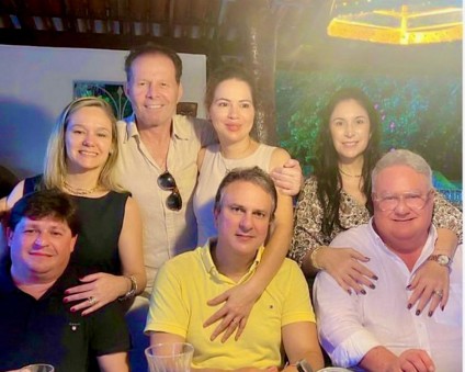 George Lima e Erika, Júlio Ventura, Camilo Santana e Onélia, Fernanda Sousa e Chiquinho Feitosa (Foto: arquivo pessoal)