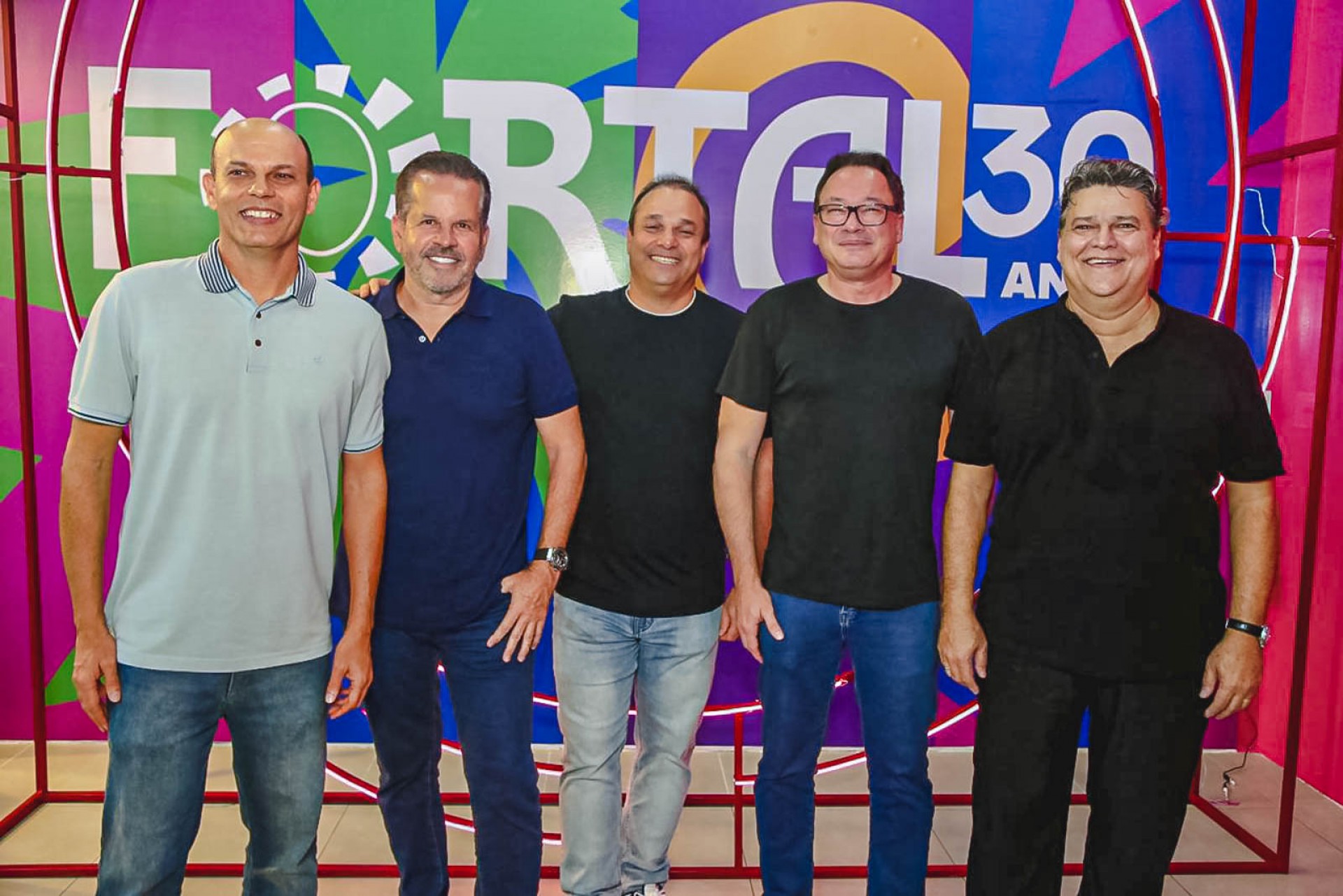 (Foto: Divulgação )Ailton Junior, Bira Borges, Ênio Cabral, Pedro Neto e Colombo Cialdini