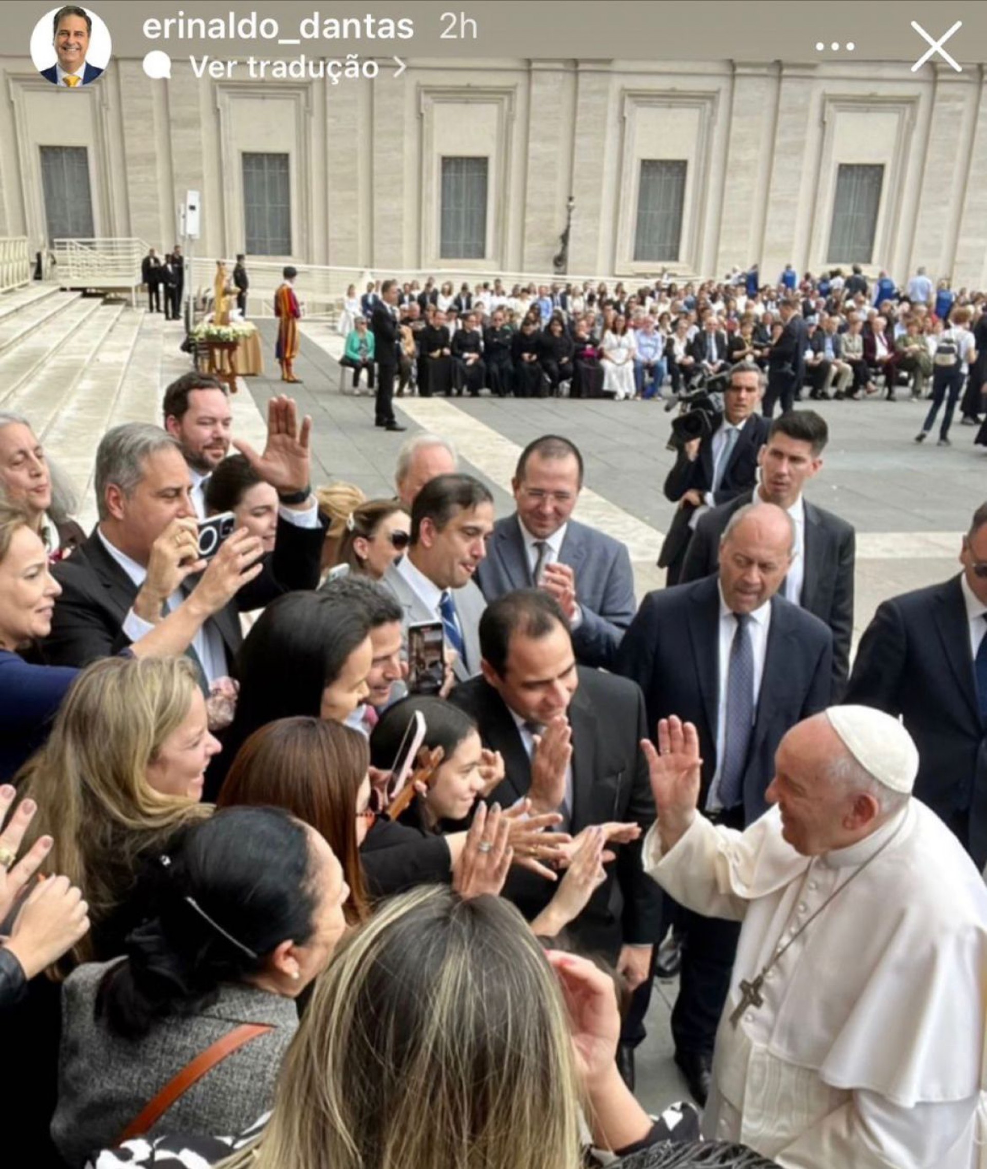 Aluna cearense com o Papa (Foto: Arquivo pessoal)