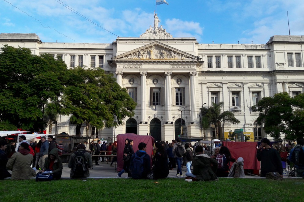 A Faculdade de Ciências Econômicas da UBA.