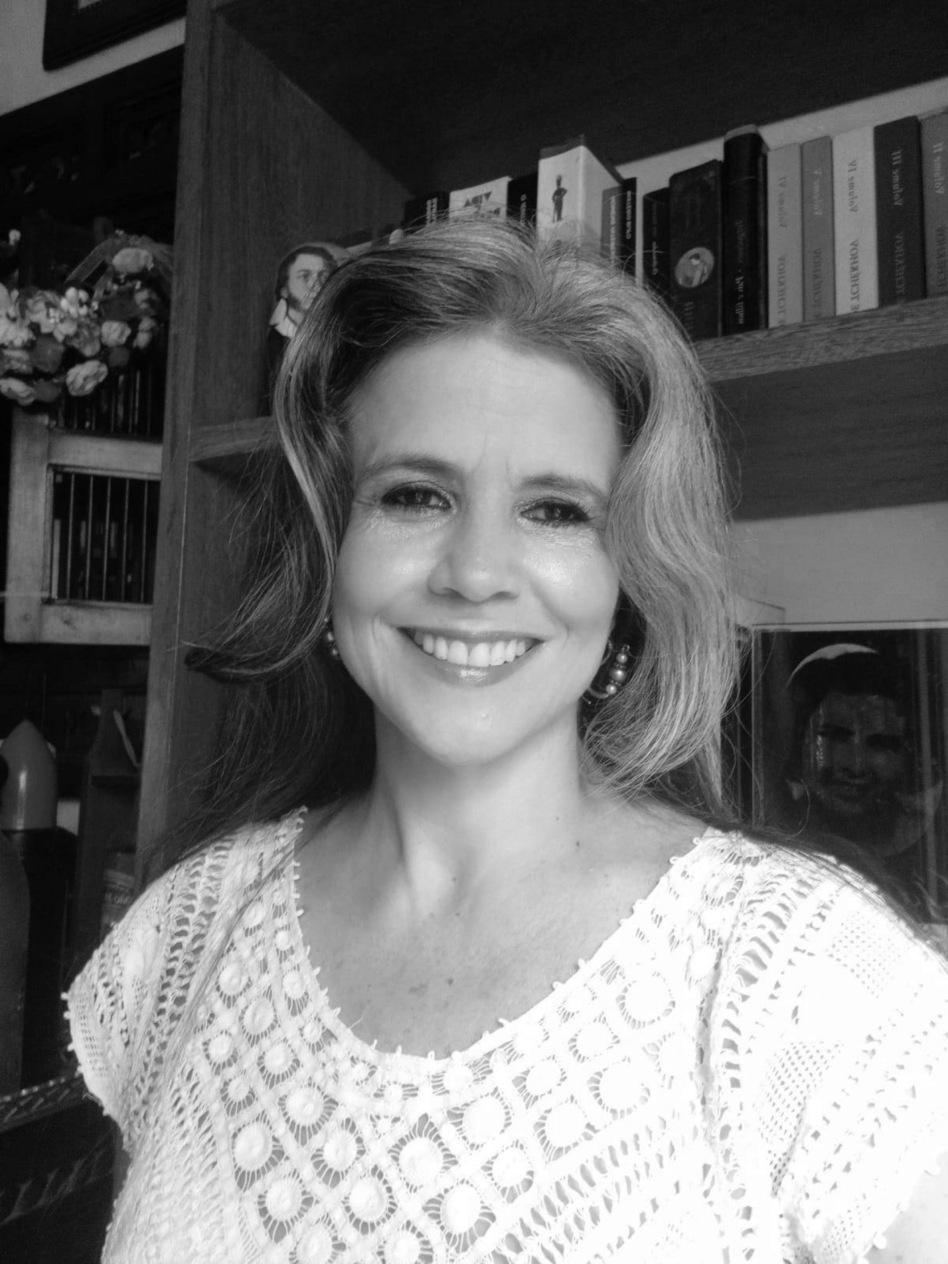 Ecila Moreira de Meneses, advogada, mestre em Filosofia (UFC), membro da Executiva Nacional da Associação Brasileira de Juristas pela Democracia (Foto: Arquivo Pessoal )