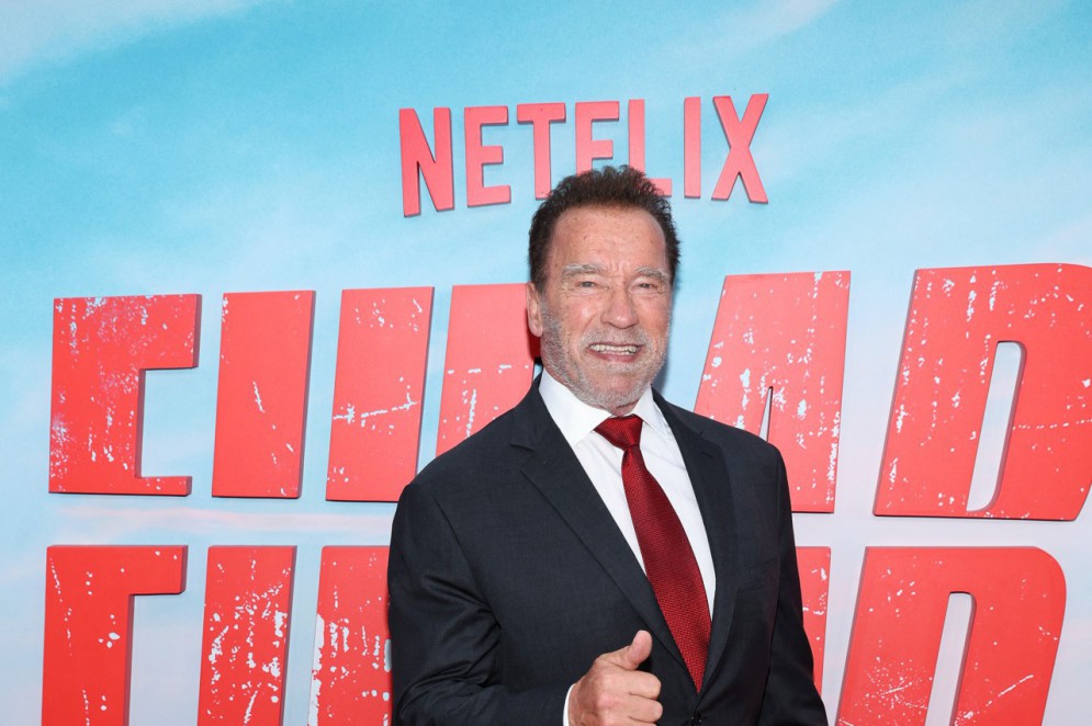 Arnold Schwarzenegger na première da série "Fubar", do Netflix(Foto: PHILLIP FARAONE / GETTY IMAGES NORTH AMERICA / GETTY IMAGES VIA AFP)