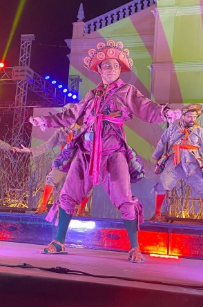 "Chuva de Balas" leva ao palco o enredo da expulsão de Lampião da cidade Mossoró(Foto: Danilo Fontenelle / Especial para O POVO)