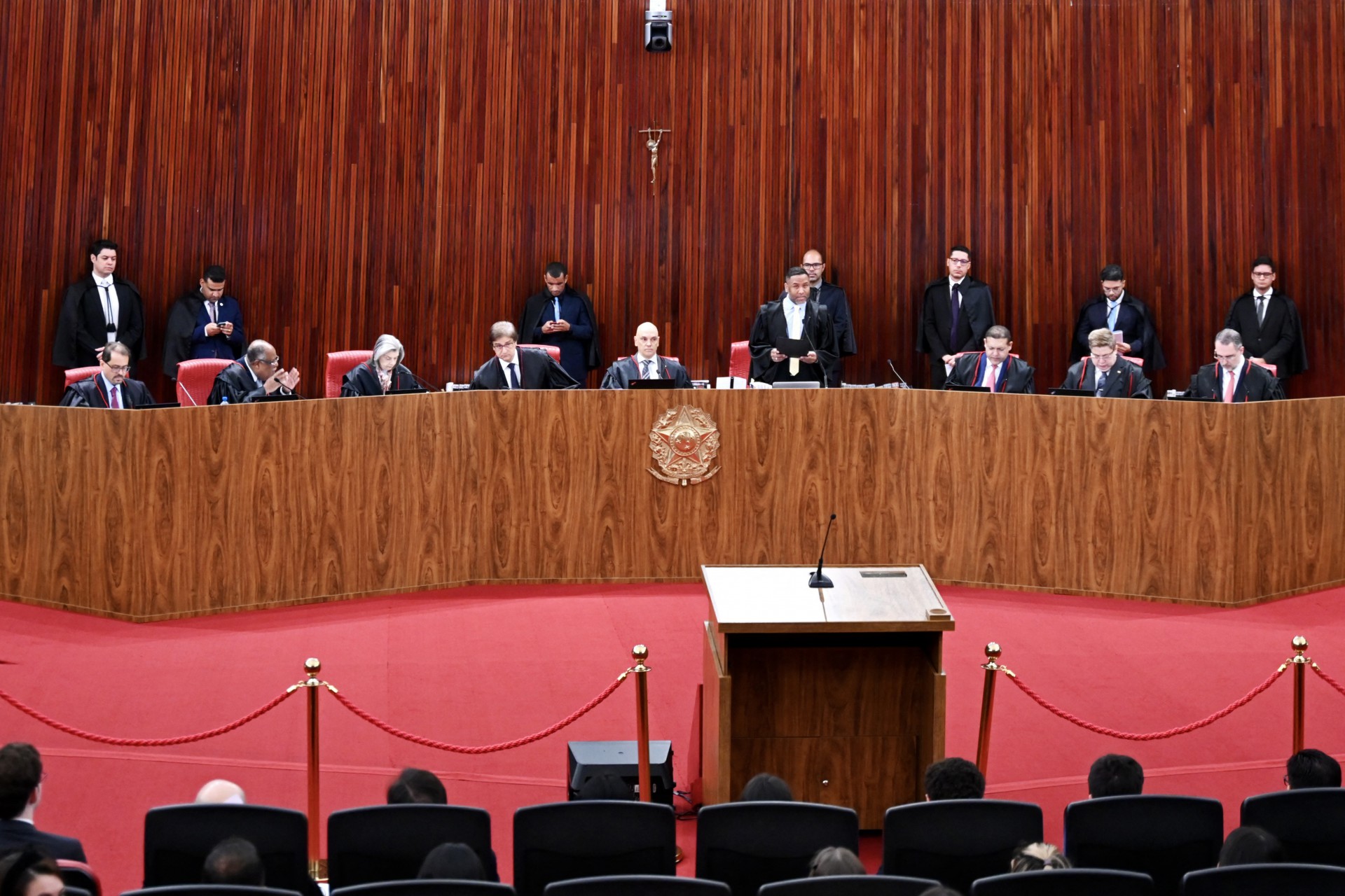 ￼Plenário do TSE no julgamento do ex-presidente Jair Bolsonaro (Foto: EVARISTO SA / AFP)