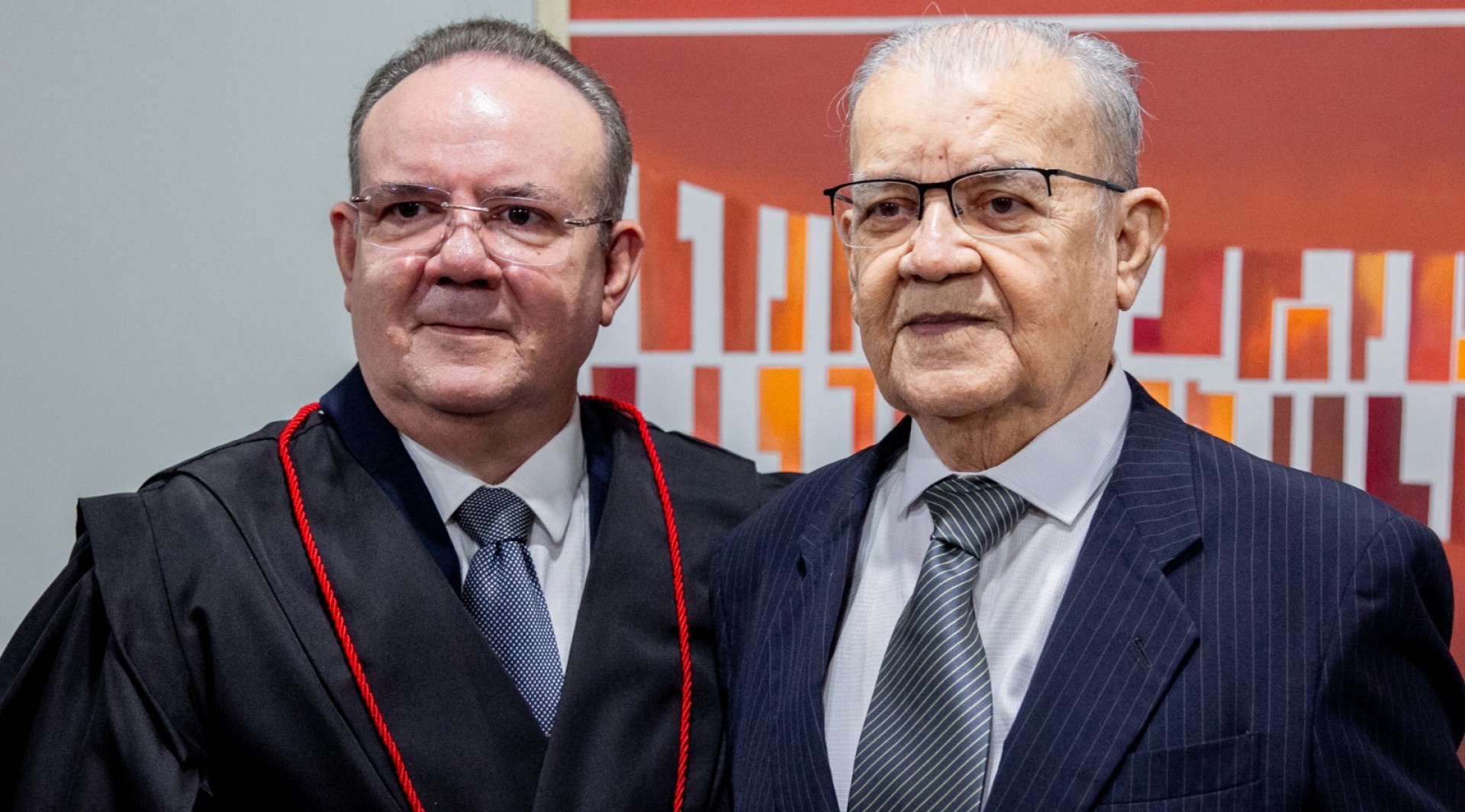 (Foto: divulgação TJCE)O desembargador com o pai, Francisco Coelho 