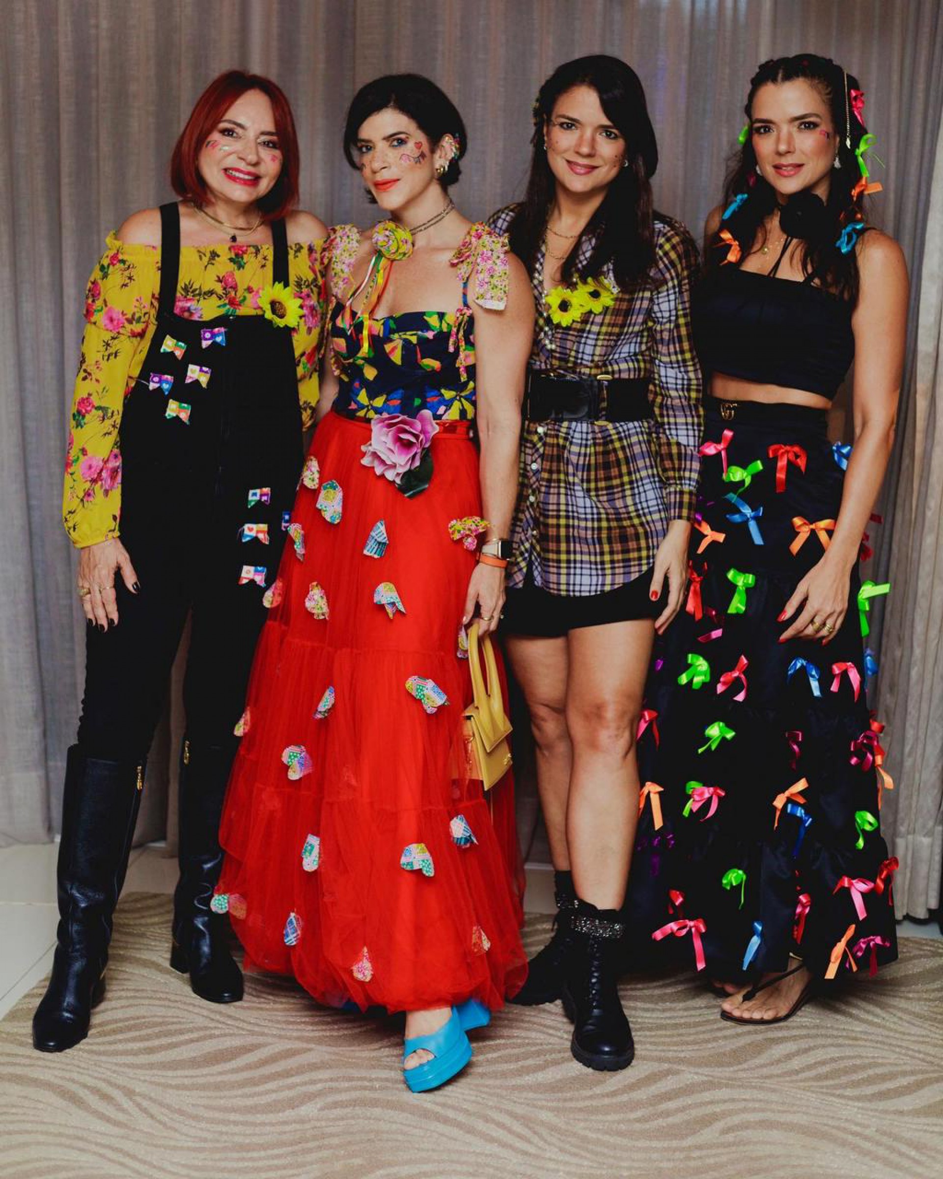(Foto: arquivo pessoal )Cristina Moreno, Thais Moreno, Camila Bandeira e Mariana Bandeira