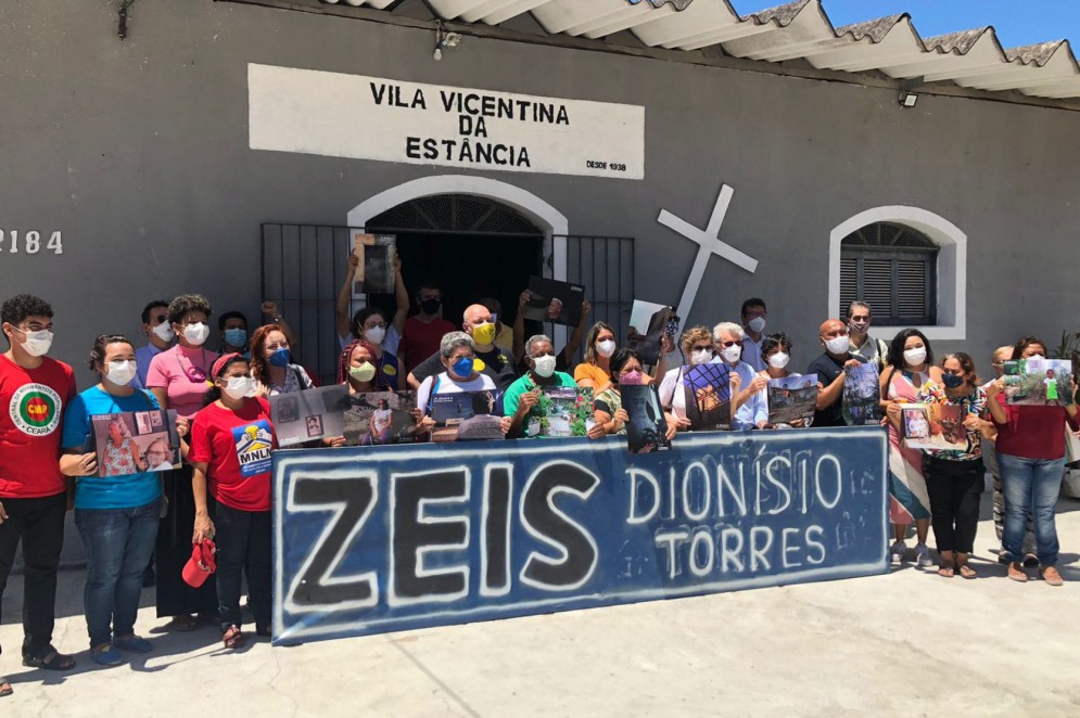 Constituída, em sua maioria, por pessoas idosas, a comunidade da Vila Vicentina da Estância se tornou referência de mobilização em prol das Zeis(Foto: Reprodução)