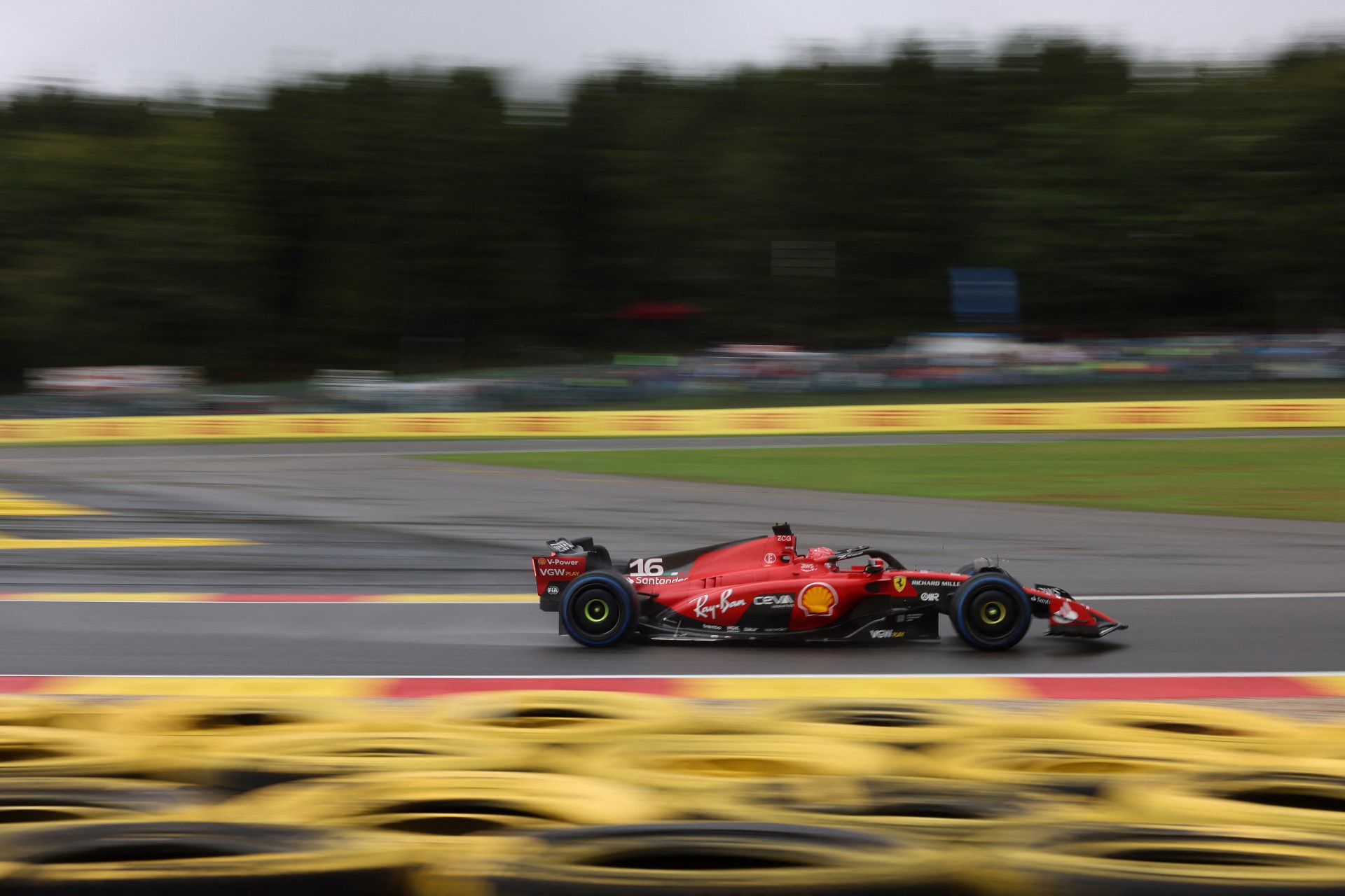 Leclerc (Ferrari) largará na pole position no GP da Bélgica de F1 (Foto: Kenzo TRIBOUILLARD / AFP)