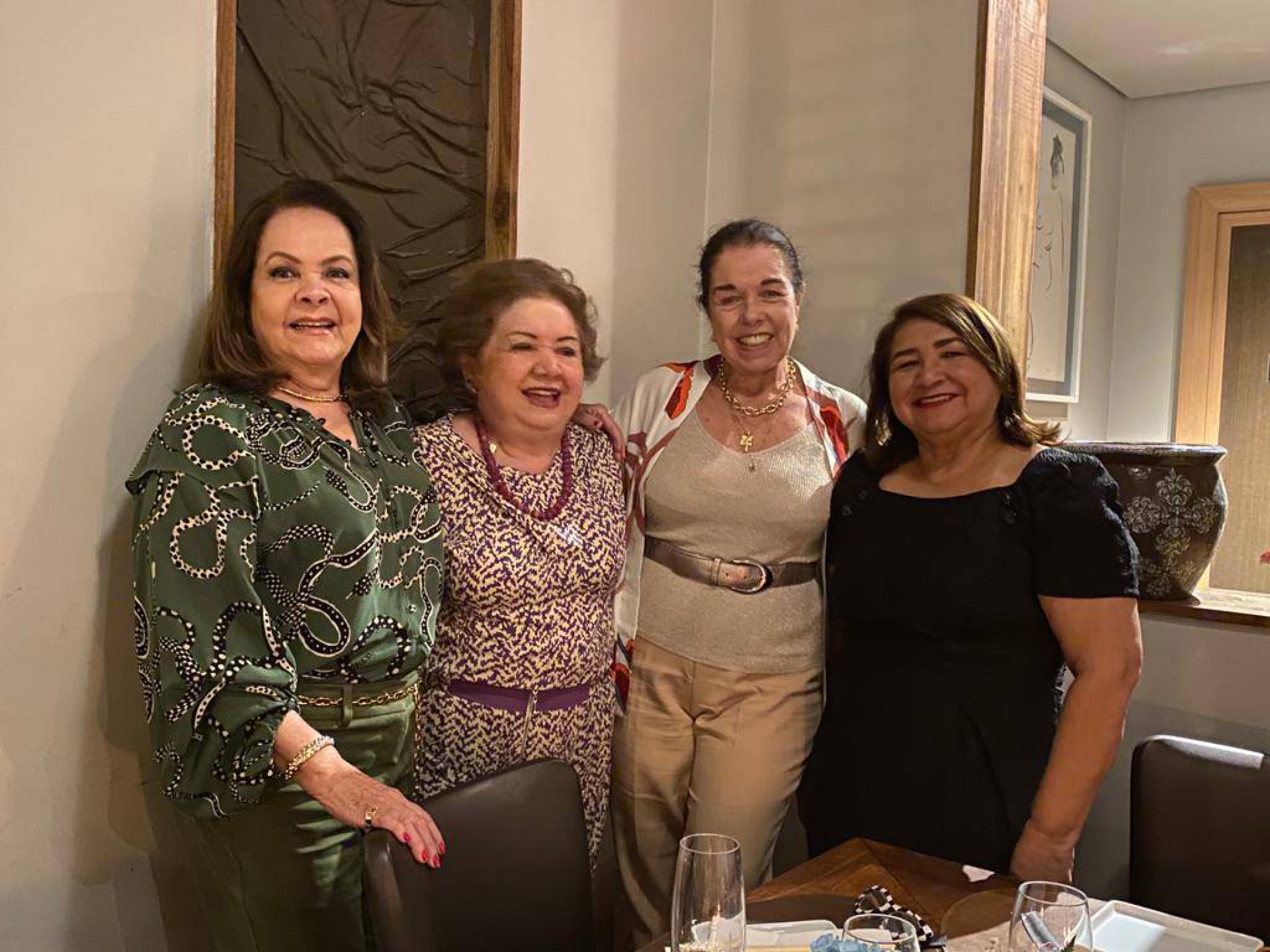 (Foto: Arquivo Pessoal )Nadia Parente, Mana Holanda, Fátima Goulart e Maria Vital