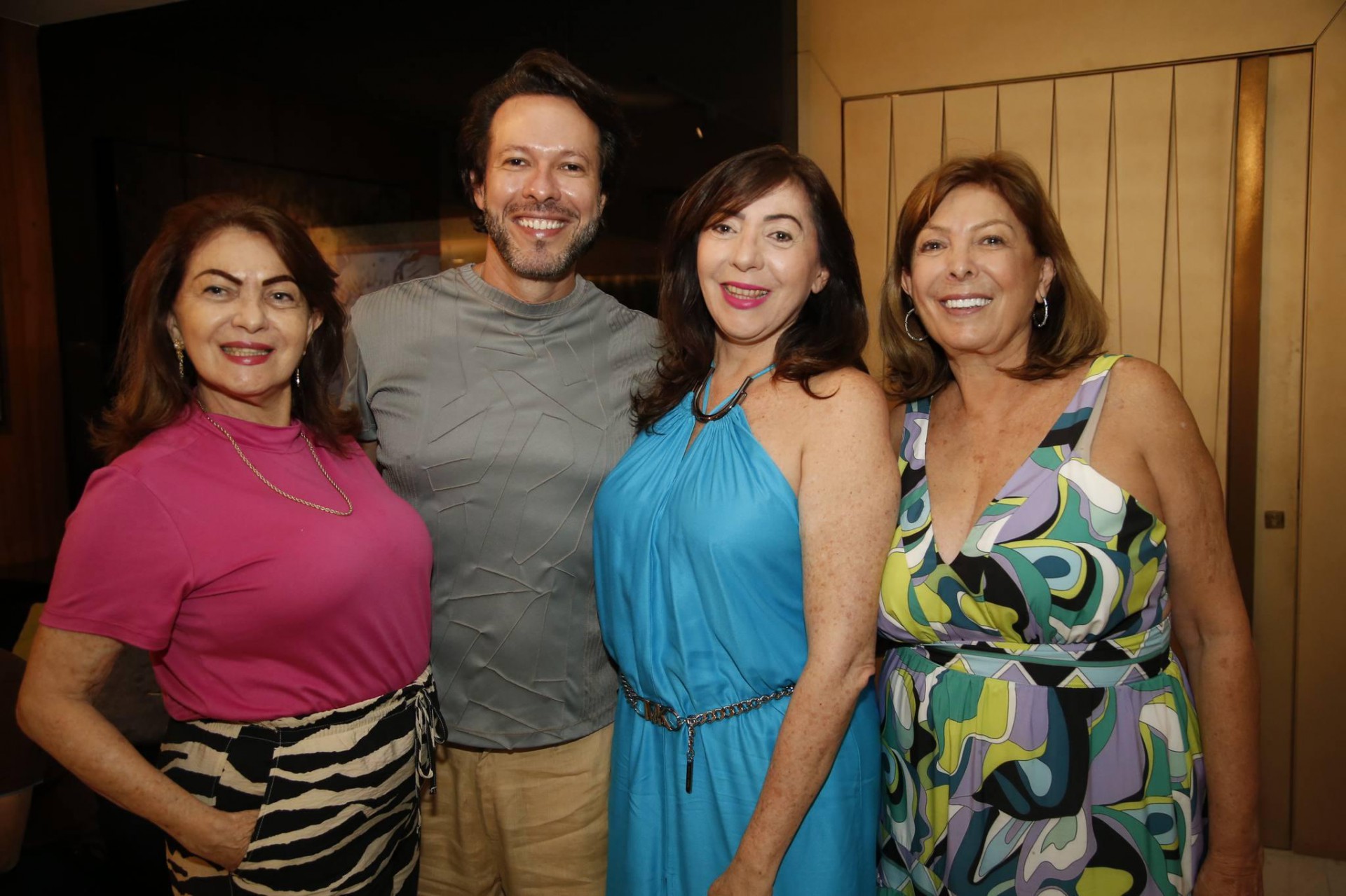 (Foto: arquivo pessoal)Inês Marcílio, Rafael Xerez, Gina Pompeu e Lena Marcílio