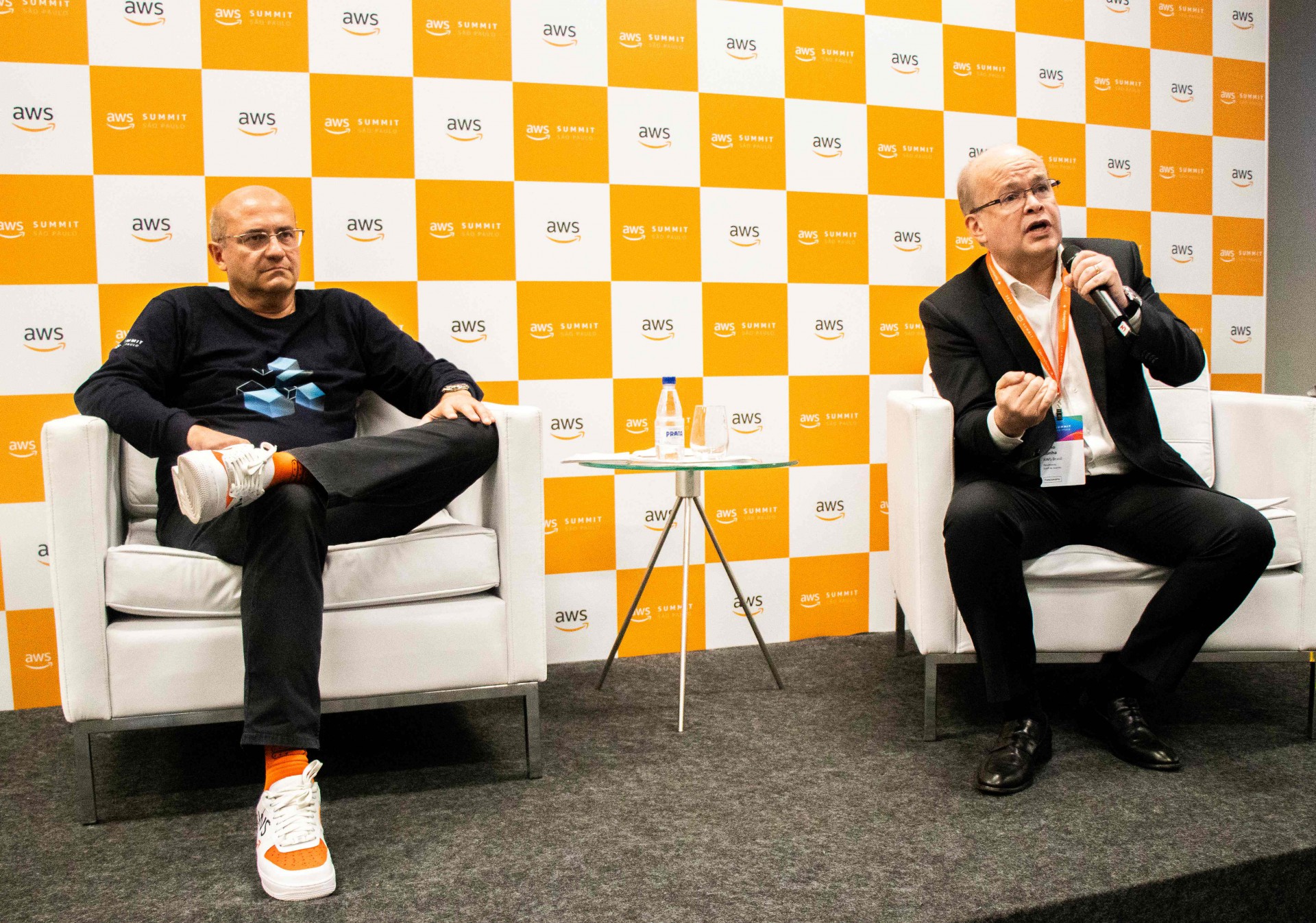 Cleber Morais, diretor regional da AWS no Brasil (esq.) e e Paulo Cunha - PaCu (dir.), diretor para o Setor Público da AWS no Brasil, apresentaram dados sobre a atuação da bigtech no País Cleber Morais, diretor regional da AWS no Brasil (esq.) e e Paulo Cunha - PaCu (dir.), diretor para o Setor Público da AWS no Brasil, apresentaram dados sobre a atuação da bigtech no País