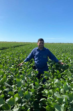 Telfs Magnus é engenheiro agrônomo e gerente geral de produção na Agrícola Famosa(Foto: Divulgação Agrícola Famosa)
