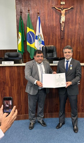 Raimundo Filho e Francisco de Lucena Cabral Júnior(Foto: CMFOR/ Divulgação)