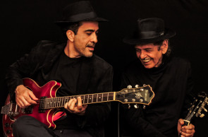 Vitoriano e Rodger Rogério se encontram em show no TJA, lançando primeiro álbum em parceria