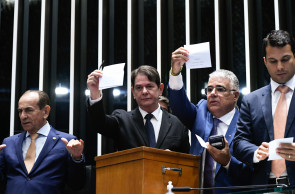 SENADORES Cid Gomes e Eduardo Girão têm mandato até 2026